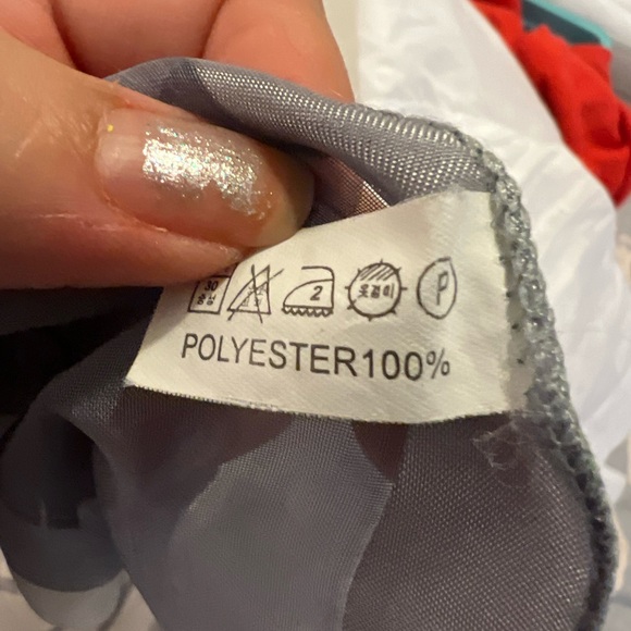 ❤️🧣BEAUTIFUL DESIGNER SCARF🧣❤️INFINITY LONG EUC GIFT silky square gray silver - Picture 4 of 5